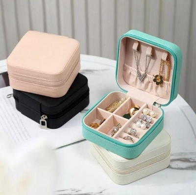 Leather Jewelry Organizer Box – Portable Pocket-sized Case With Zipper Closure – Random Color
