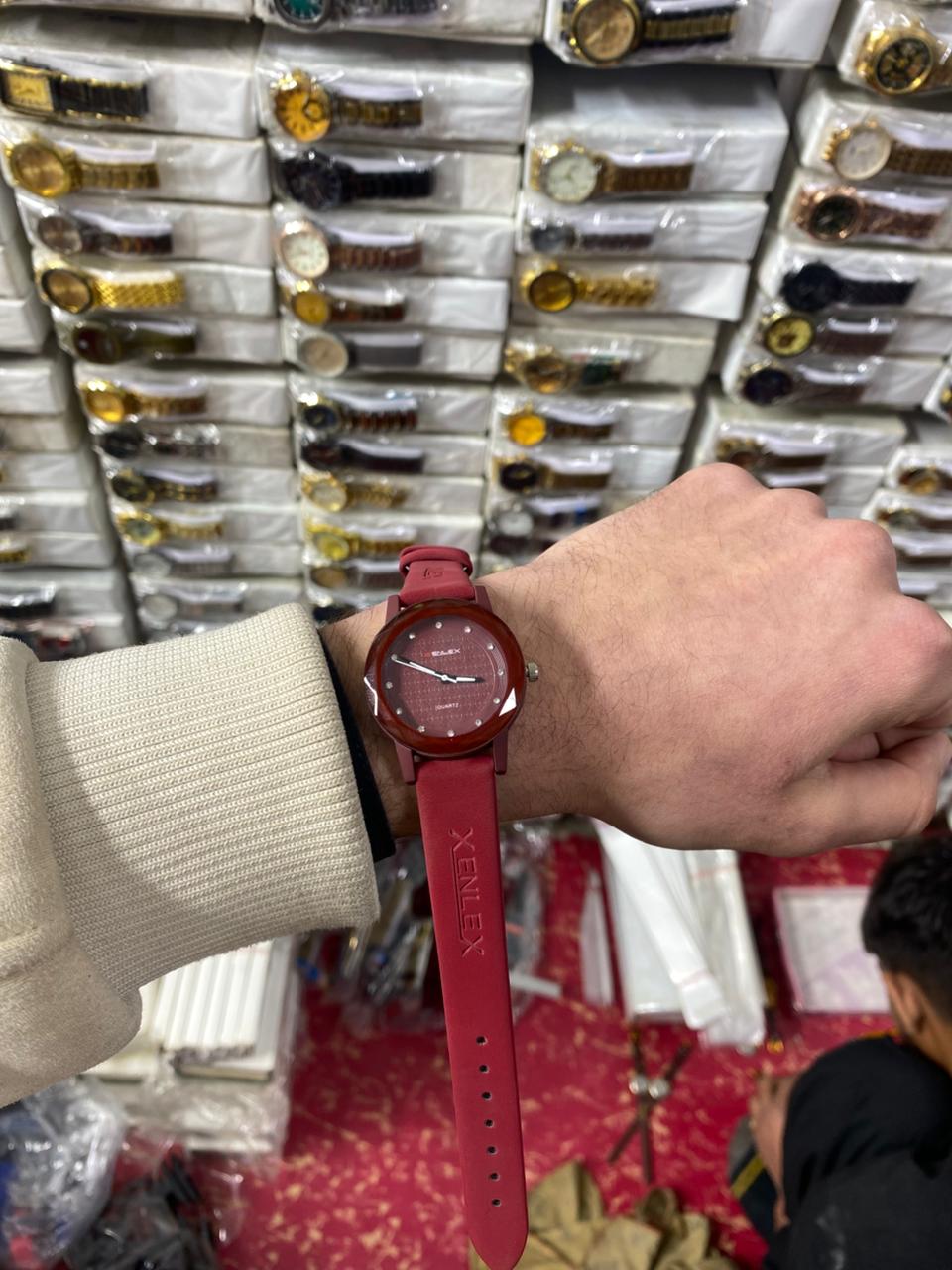 Ladies Waterproof Watch Elegant Round Dial With Soft Strap Stylish Design